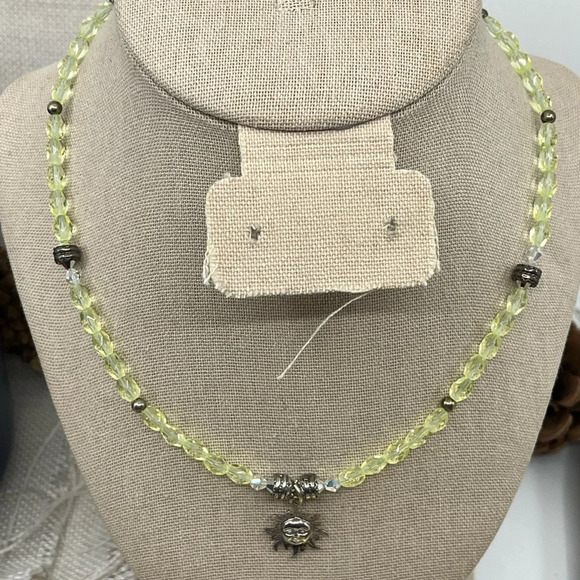 Vintage Handmade Silver Sun Pendant Necklace with Green Faceted Crystals - Picture 2 of 16